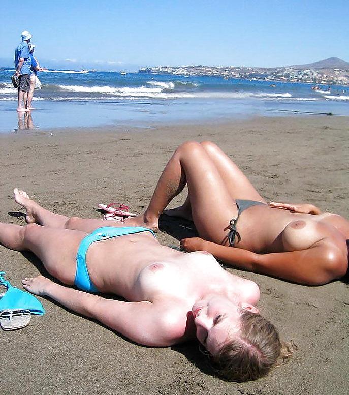 25P Topless Beach - 21