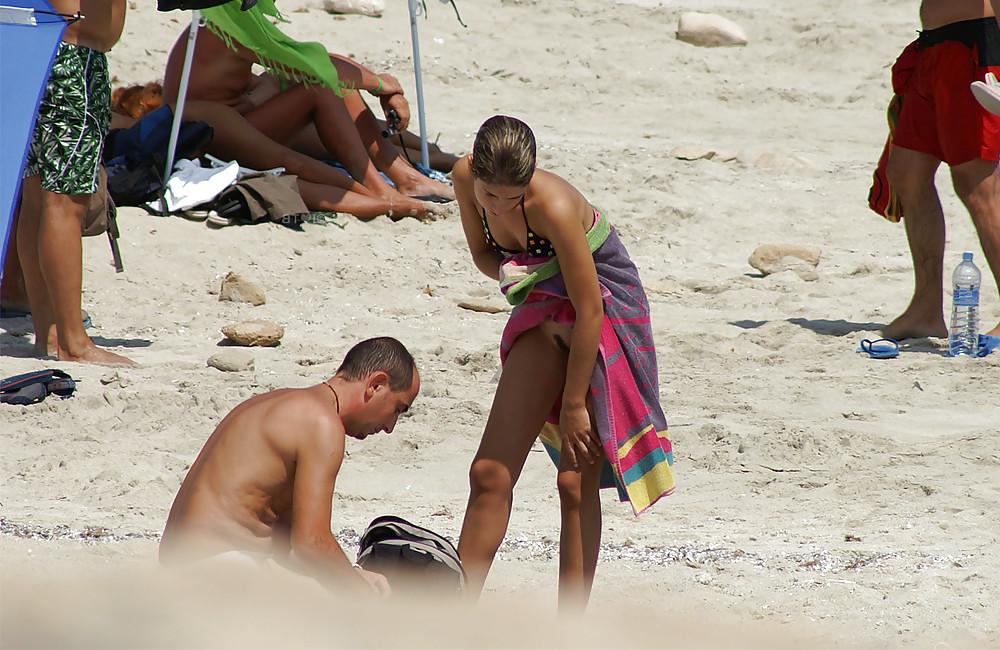 25P Beach changing