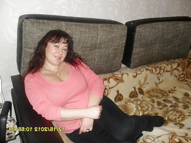 20P Busty Russian Woman 1588