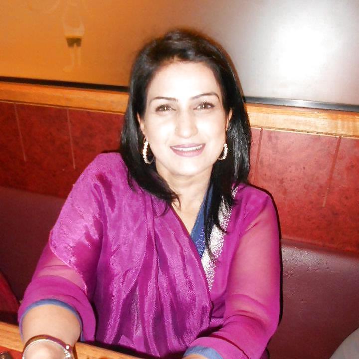 23P Delicious Muslim MILFs 5, Who Would You FUCk?