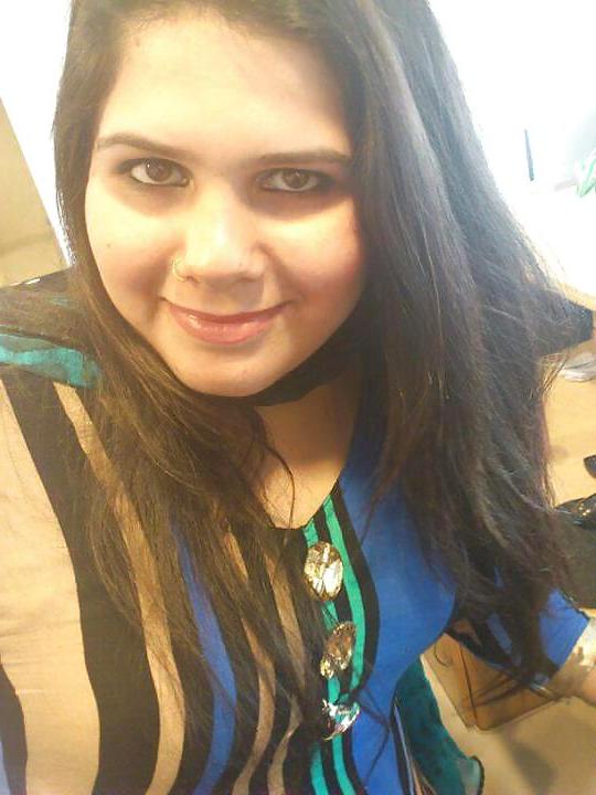 23P Delicious Muslim MILFs 5, Who Would You FUCk?