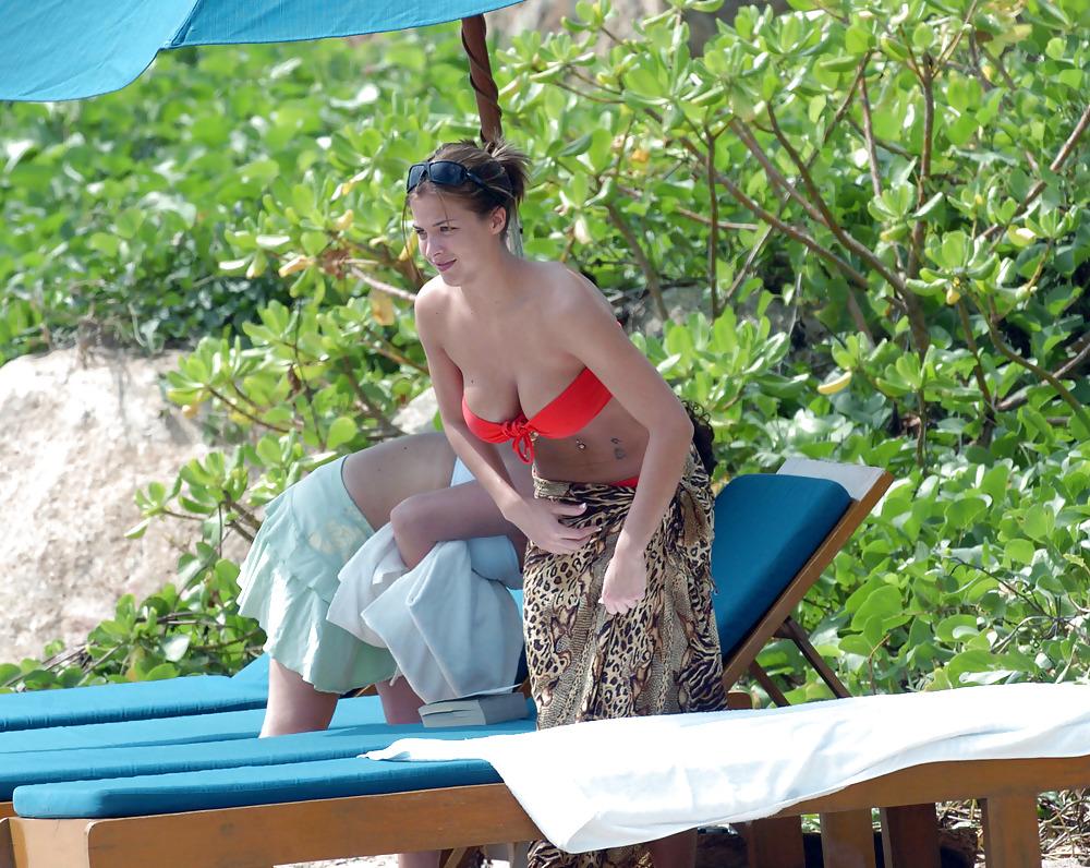 14P Gemma Atkinson Bikini Candids at the Beach in Cuba