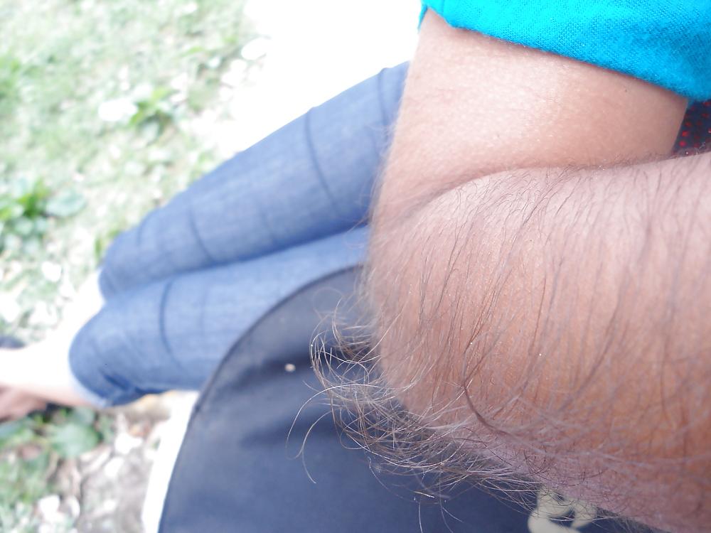 25P Girl with very hairy arms