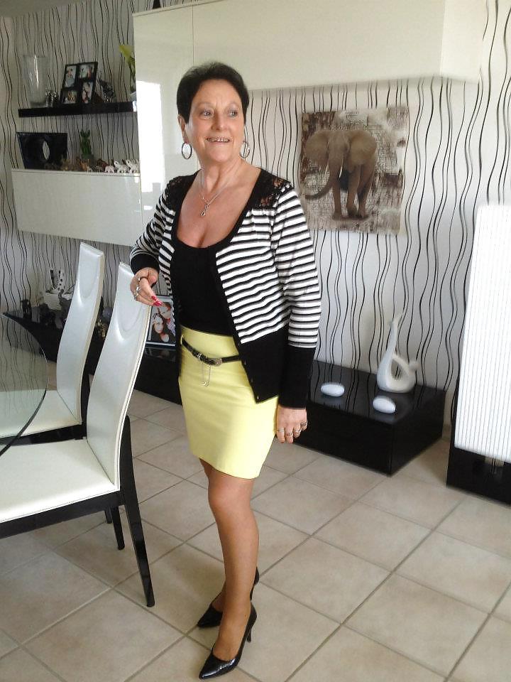 9P My Aunt ,  meine Tante in Nylons