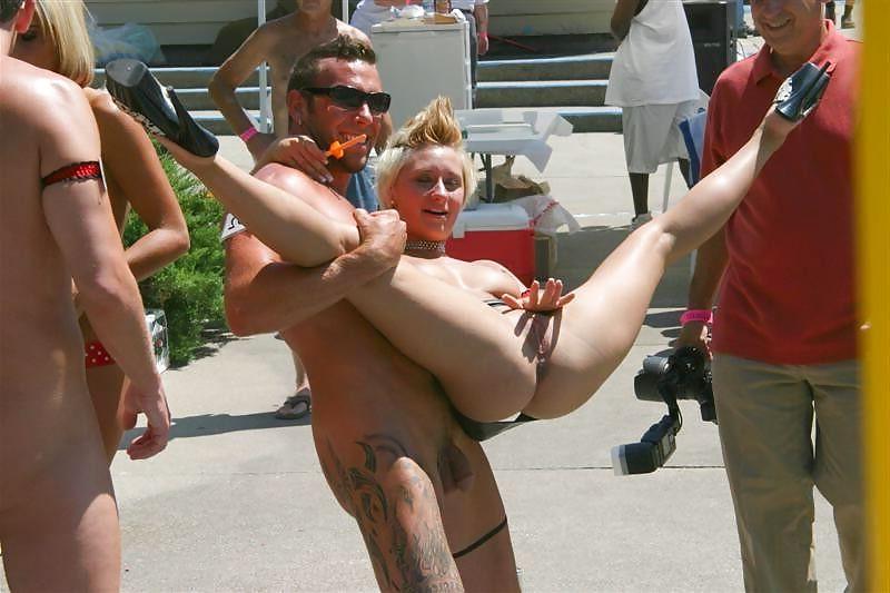 25P GIRLS LIFTED, LEGS SPREAD PUSSY SHOWING