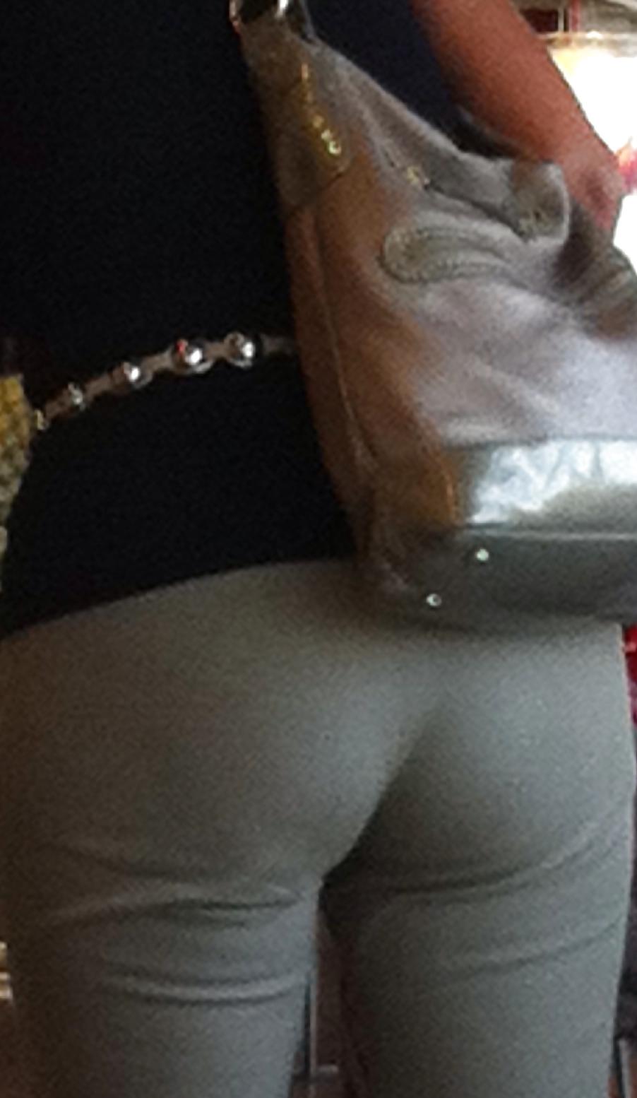 6P Shy Asian Amature MILF with great looking boobs