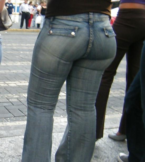 25P Girls in tight pants 13