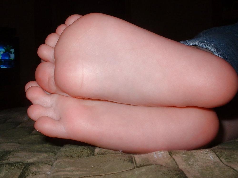 17P Mixed feet - Soles 4 worship