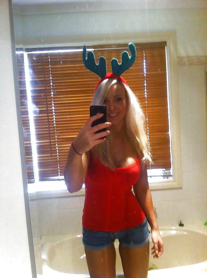 25P Santas Little Helpers-Merry Xmas Everyone! 