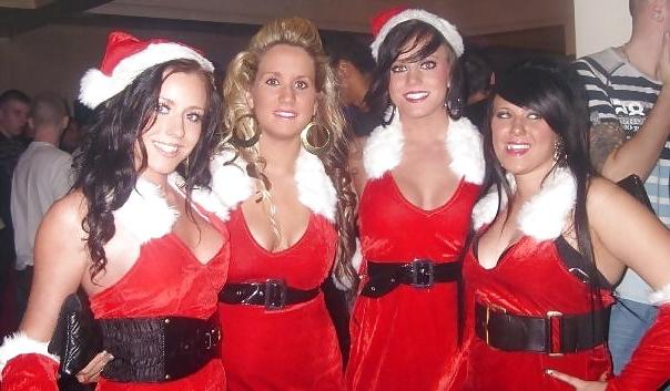 25P Santas Little Helpers-Merry Xmas Everyone! 