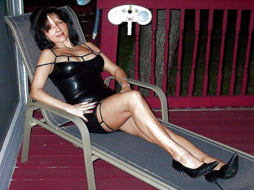 25P Only Real Woman Loved To Be Dresed Like A SLUT... (2)