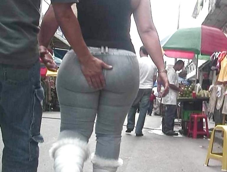 25P Girls in tight pants 17