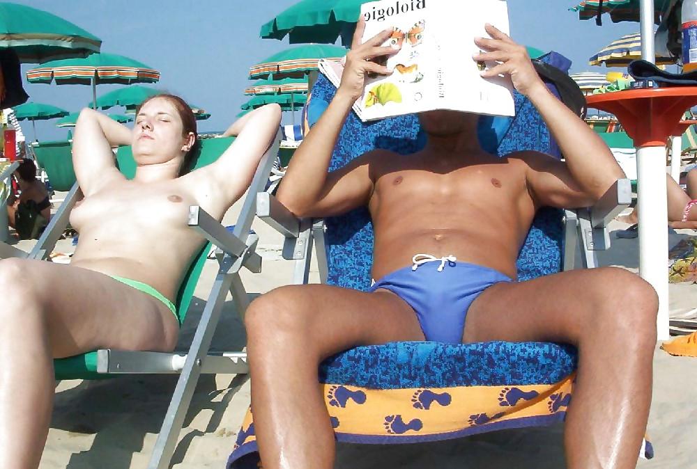 20P Naked beach 27.