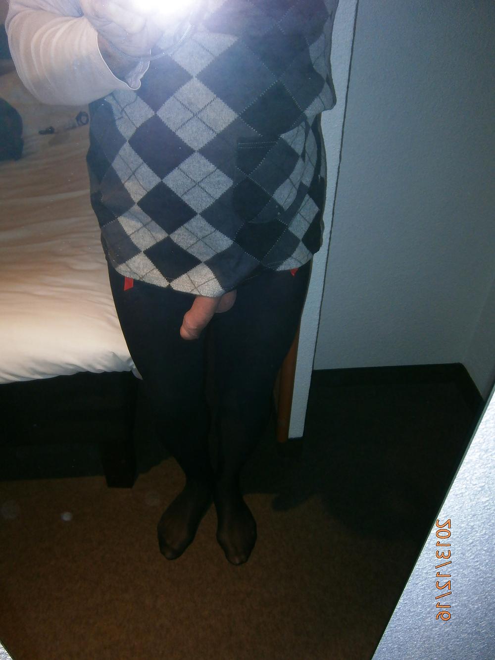 11P Outdoor exhib sexe public masturbation cock flash