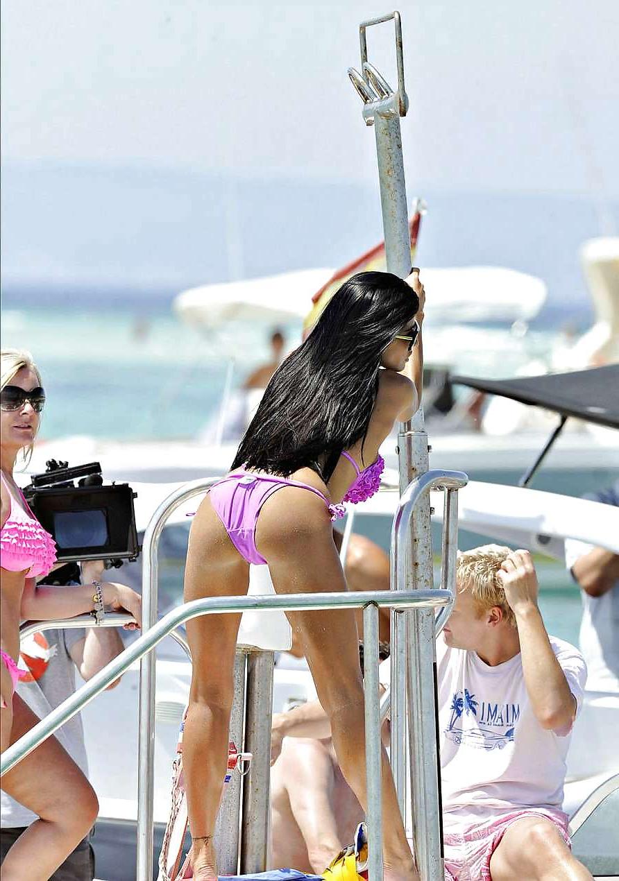 16P Kate Price Beach In Miami 2