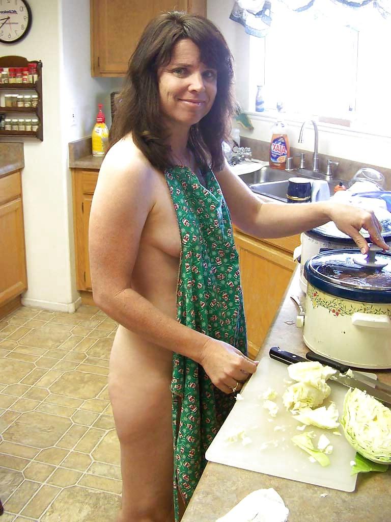 25P Flashing Moms 3