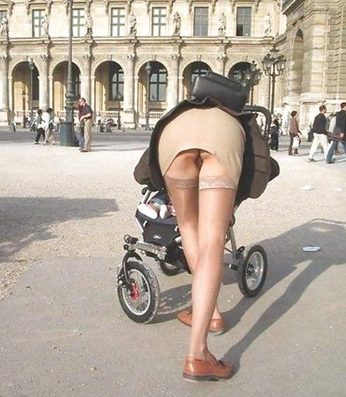 25P Flashing Moms 3