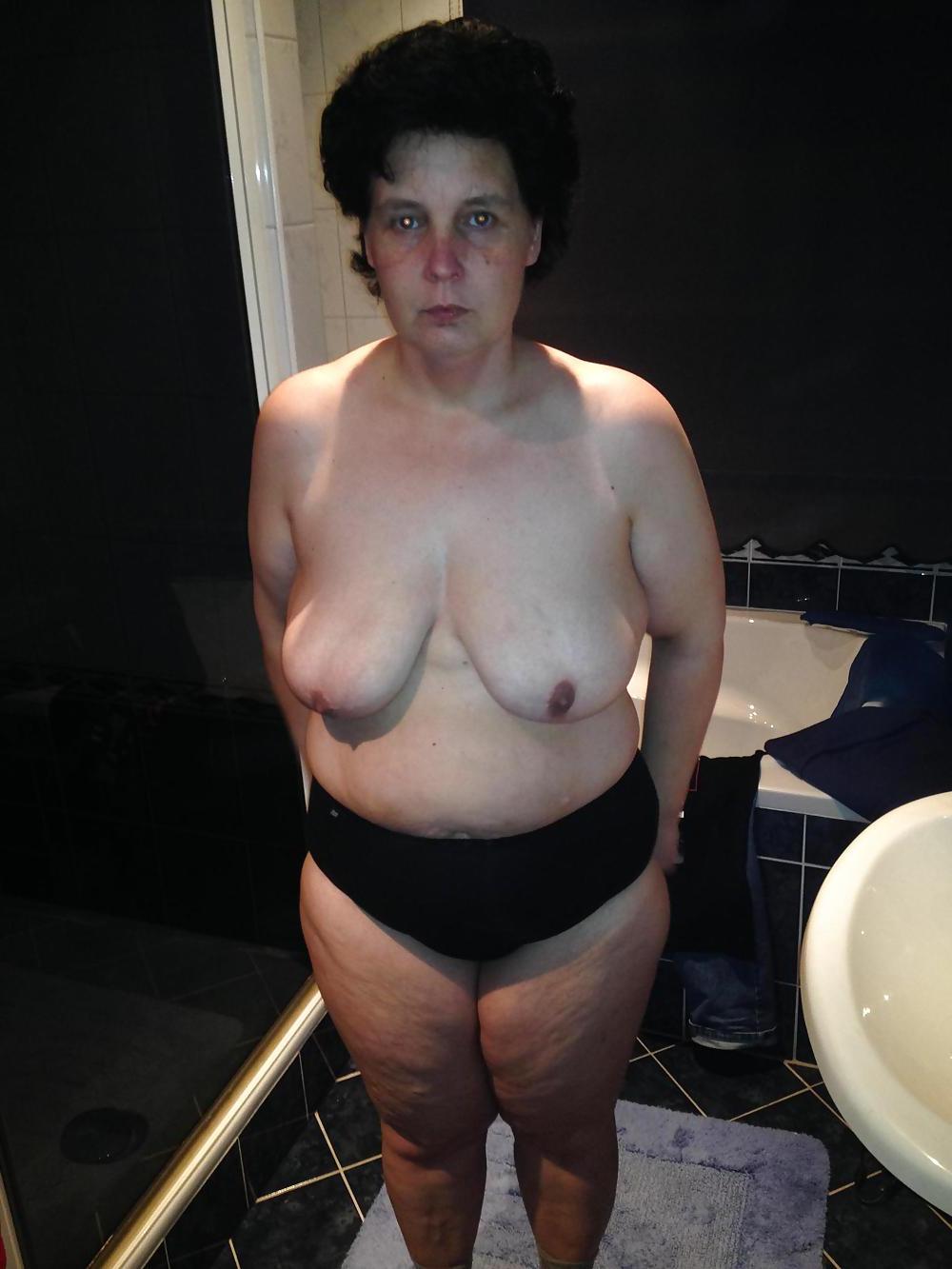 13P Wifes tits and hairy pussy