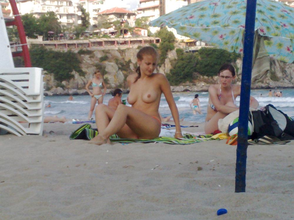 25P Bulgarian Beach Girls from Black Sea - XVII