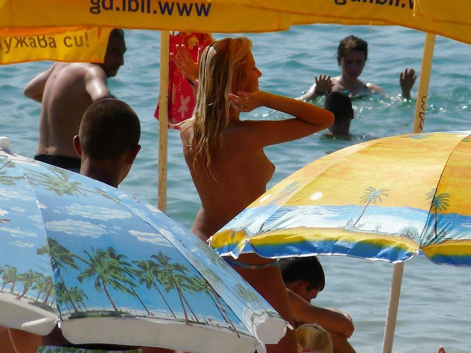25P Bulgarian Beach Girls from Black Sea - XVII