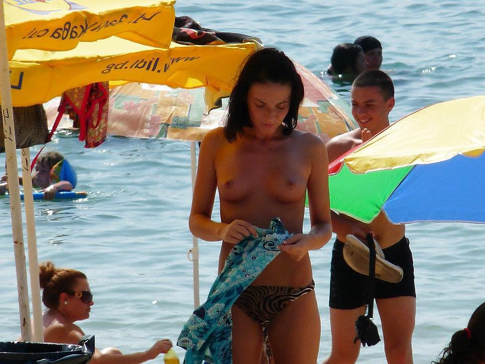25P Bulgarian Beach Girls from Black Sea - XVII