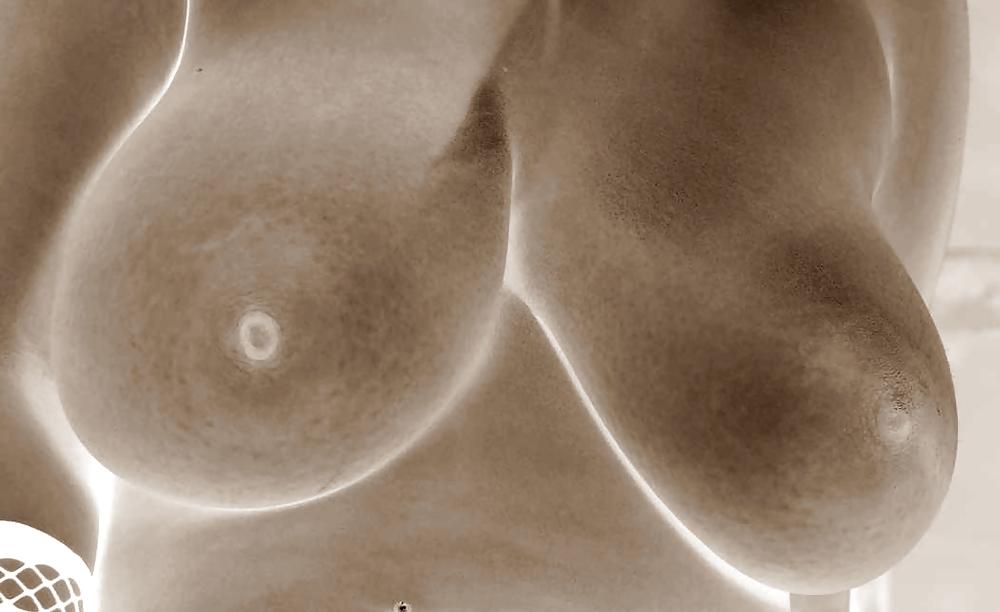 25P Black & White Milf Blowjobs