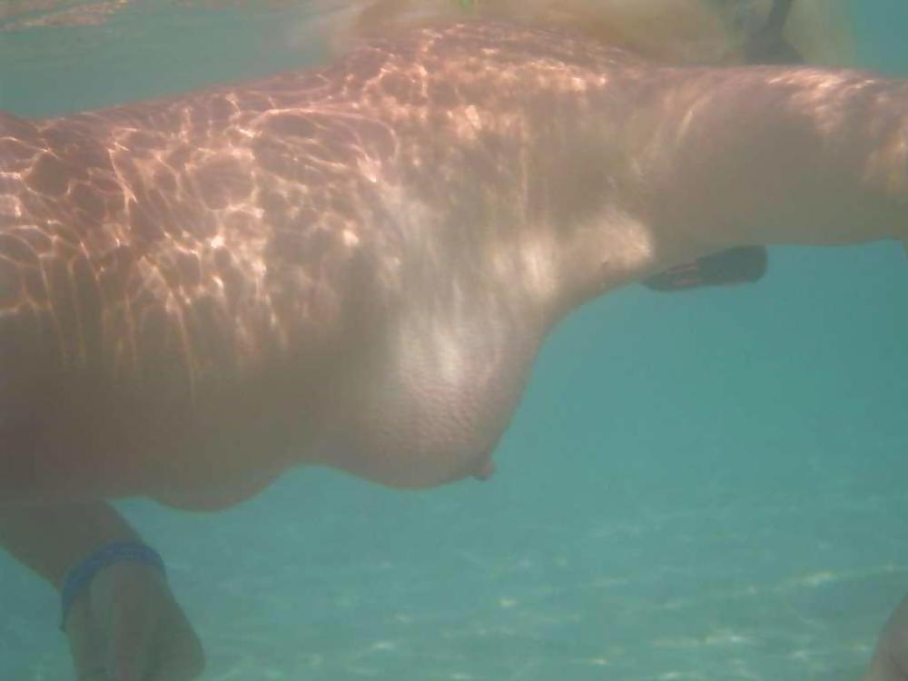 25P Nudist Beach Fun