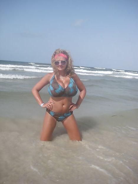 24P Busty Russian Woman 1250