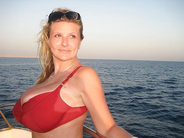 24P Busty Russian Woman 1250