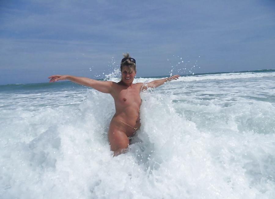 25P Dirty nature Liza at the beach