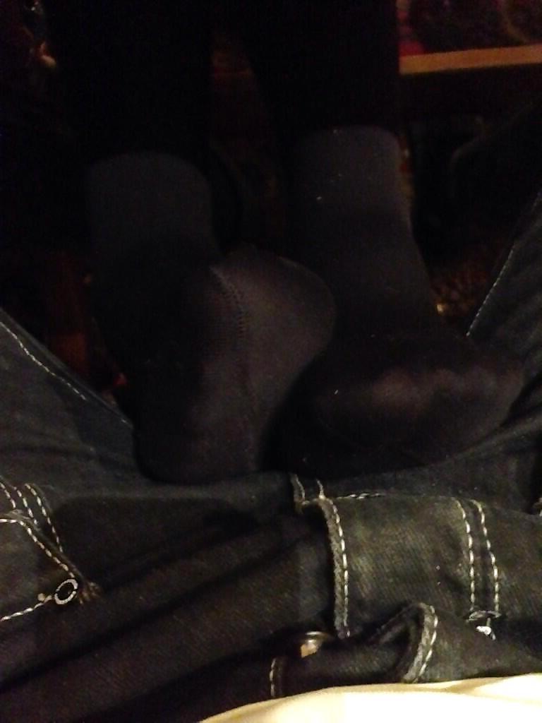 6P Sexy Scottish Nylon Wife Legs Feet