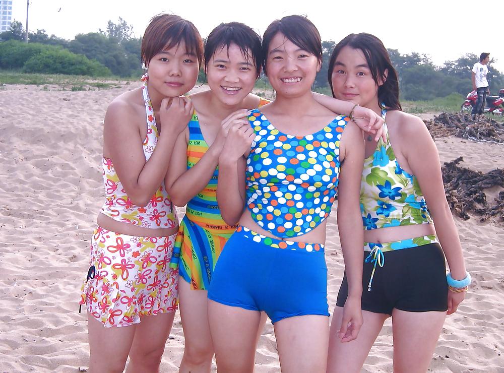 25P My visit to the beach (Beautiful Asians with Hairy Armpits)