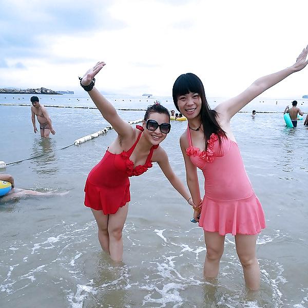 25P My visit to the beach (Beautiful Asians with Hairy Armpits)
