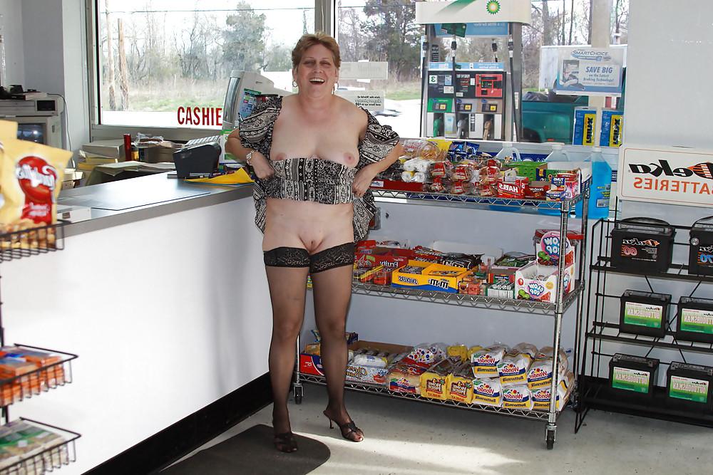 25P Nudists Naturists Public Outdoor Flash #23