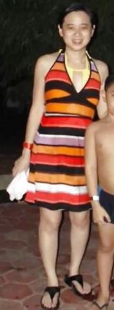 23P Pinay Chinese MILF With White Sexy Legs & Feet