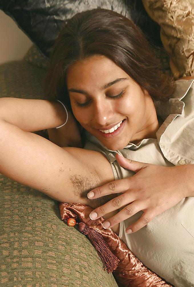 25P Girls with hairy, unshaven armpits U to Z