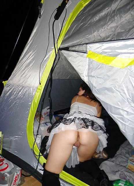14P Flashing pussy and upskirts