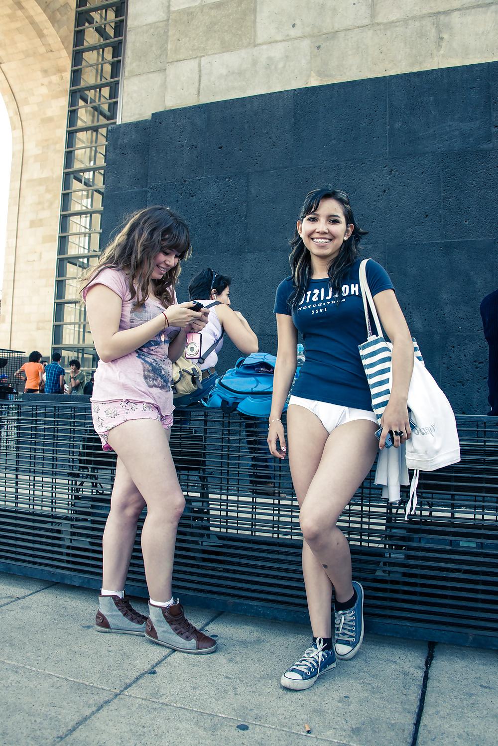 21P No Pants