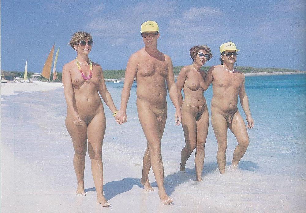 20P Naked beach 69.