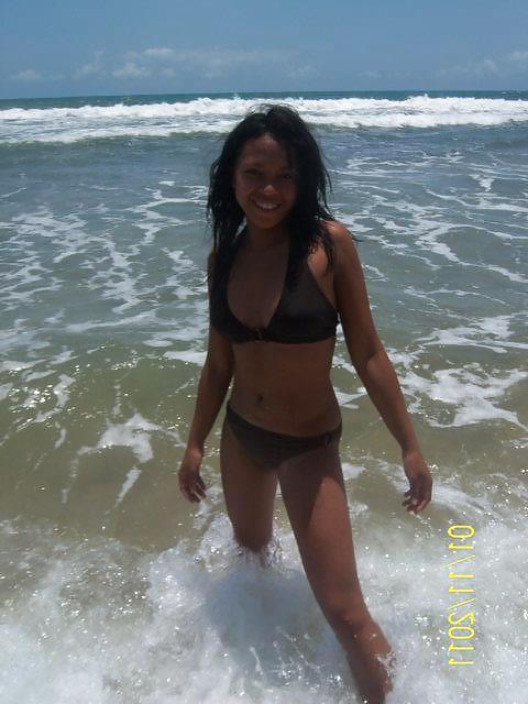 17P Madagascar :  on the beach