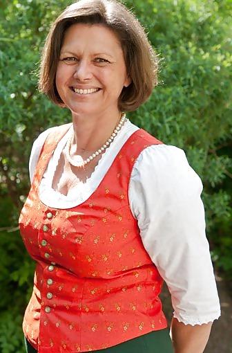 25P German politic woman