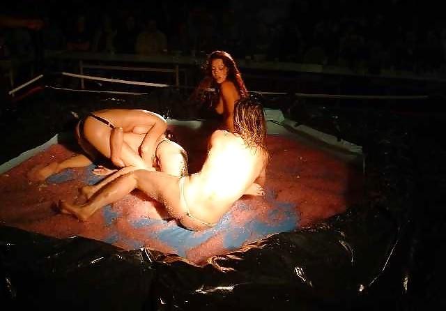 25P SOme  jelly wrestling babe pics
