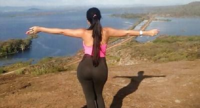 16P For the Love Of Yoga Pants