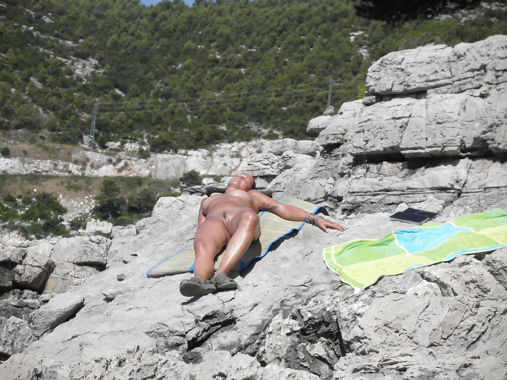 25P NUDIST BEACH CROATIA 2013
