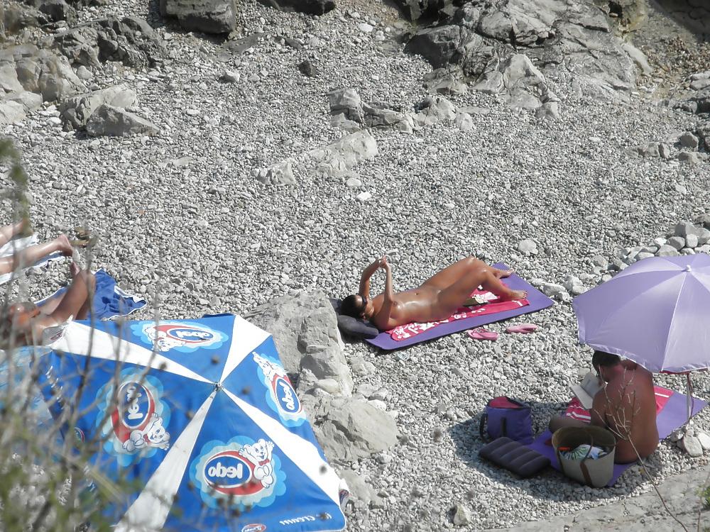 25P NUDIST BEACH CROATIA 2013
