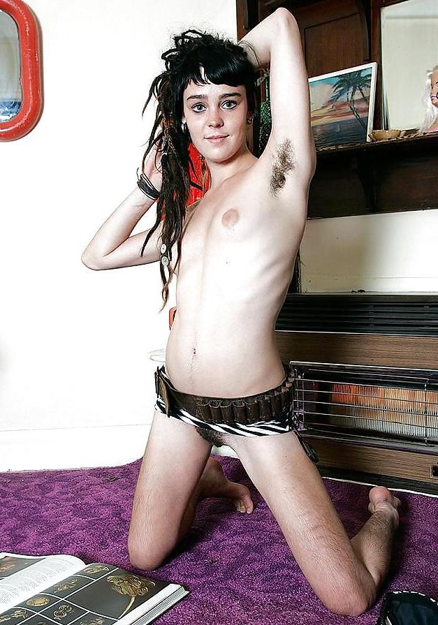 25P Girls with hairy, unshaven armpits E