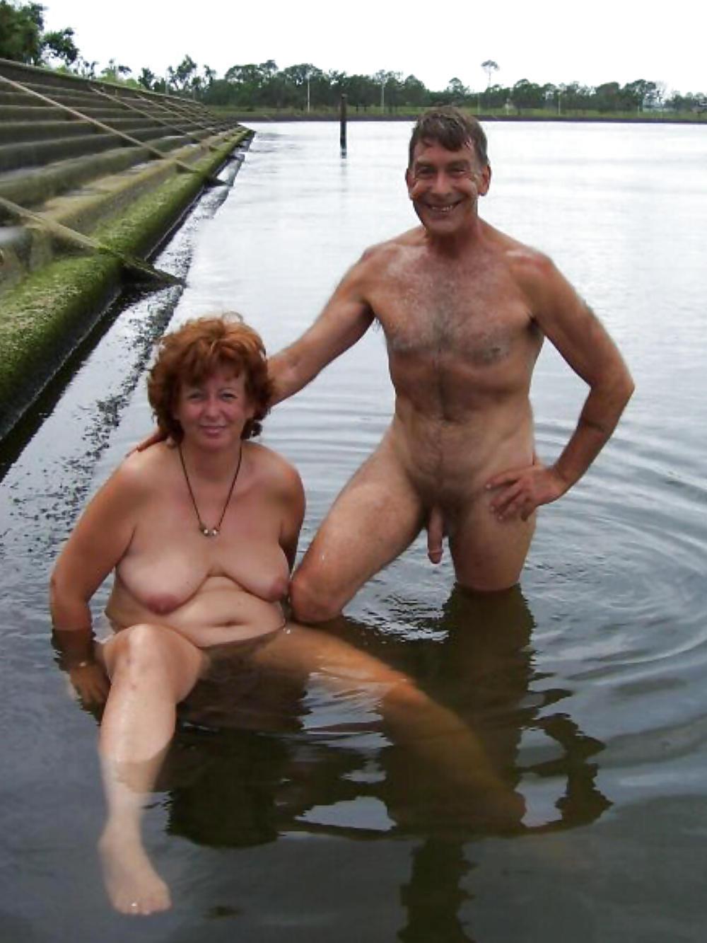25P Nudist Beach Fun