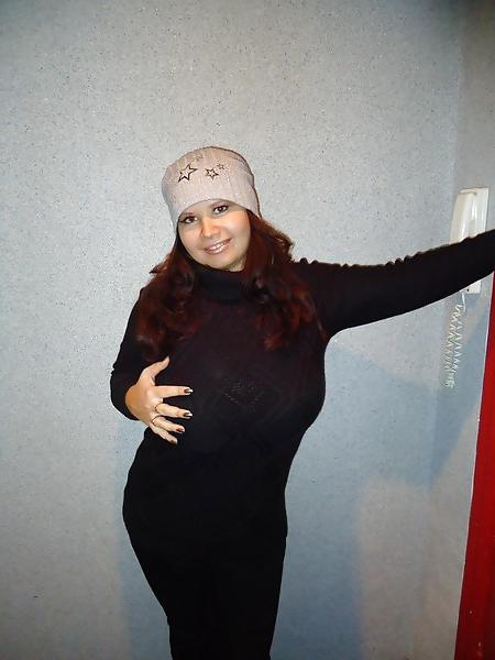 24P Busty Russian Woman 1642