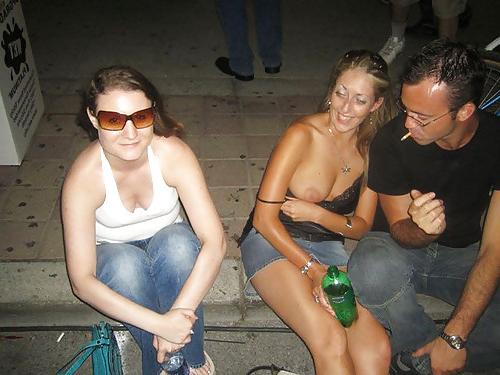 20P Flashing tits 27.