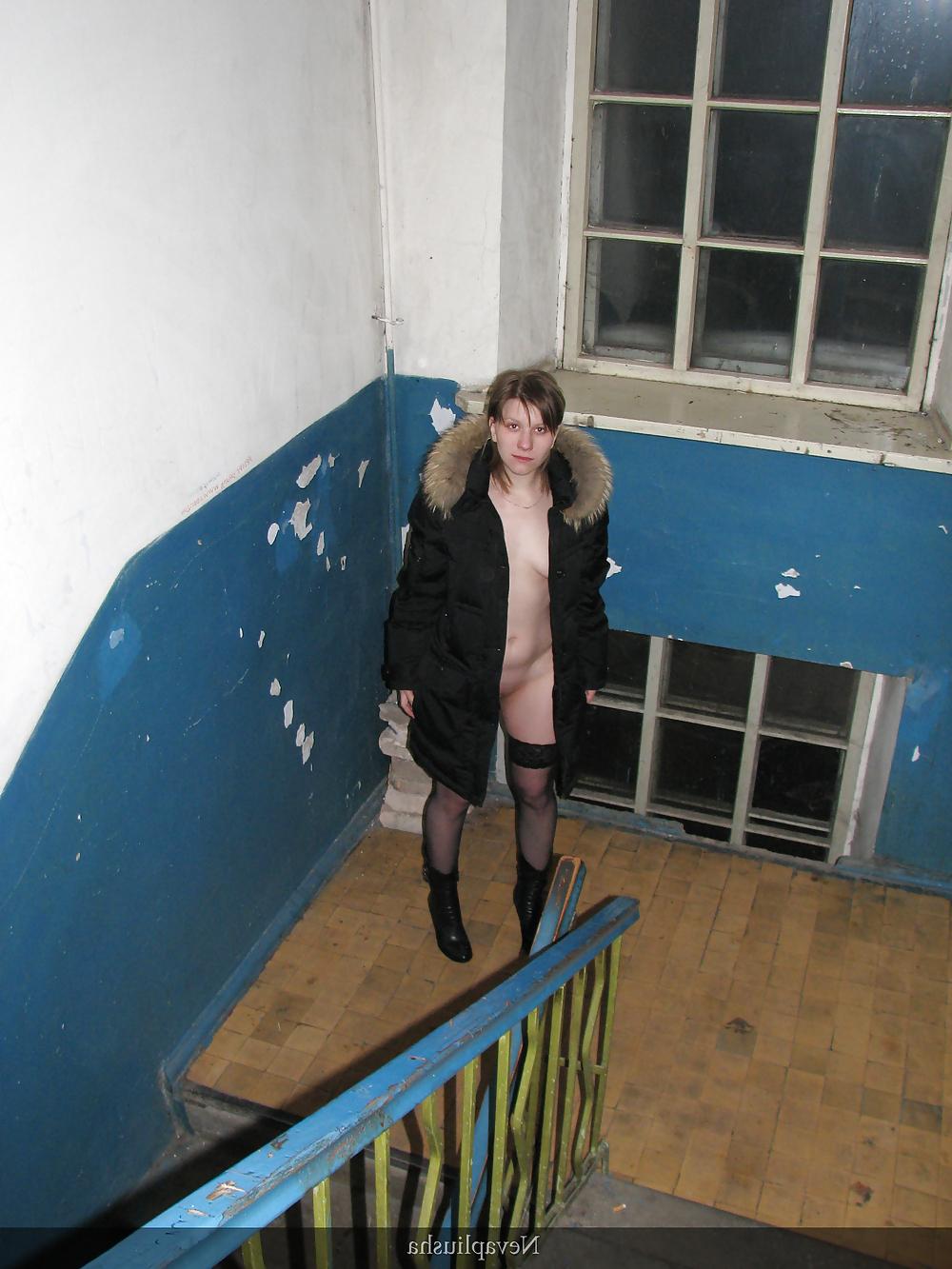 25P Girl flasher